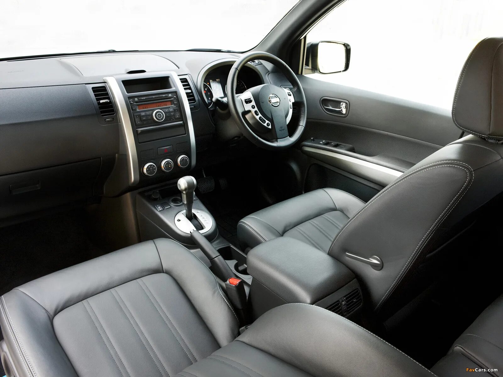 Ниссан икстрейл фото салона Images of Nissan X-Trail AU-spec (T31) 2010 (1600x1200)