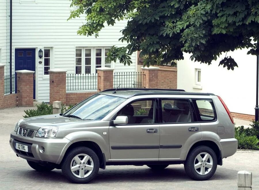 Ниссан икстрейл т30 фото Nissan X-Trail 2004 года выпуска для рынка Великобритании и Ирландии. Фото 10. V