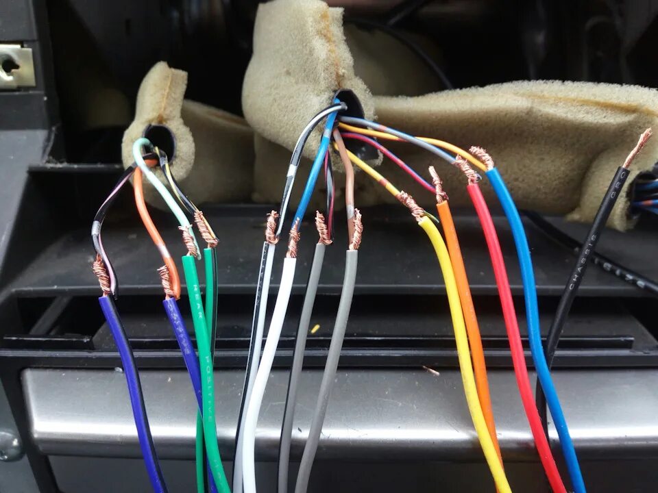 Ниссан икстрейл т31 подключение магнитолы Замена ГУ nissan x-trail t30 на Pioneer FH-X380UB - Nissan X-Trail I (t30), 2 л,