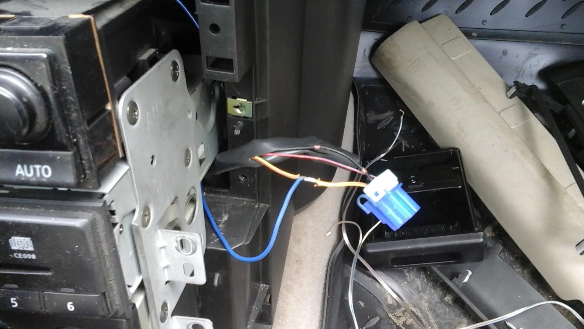 Ниссан икстрейл т31 подключение магнитолы Сабвуфер и усилитель к штатной магнитоле Nissan X-Trail t30 - Nissan X-Trail I (