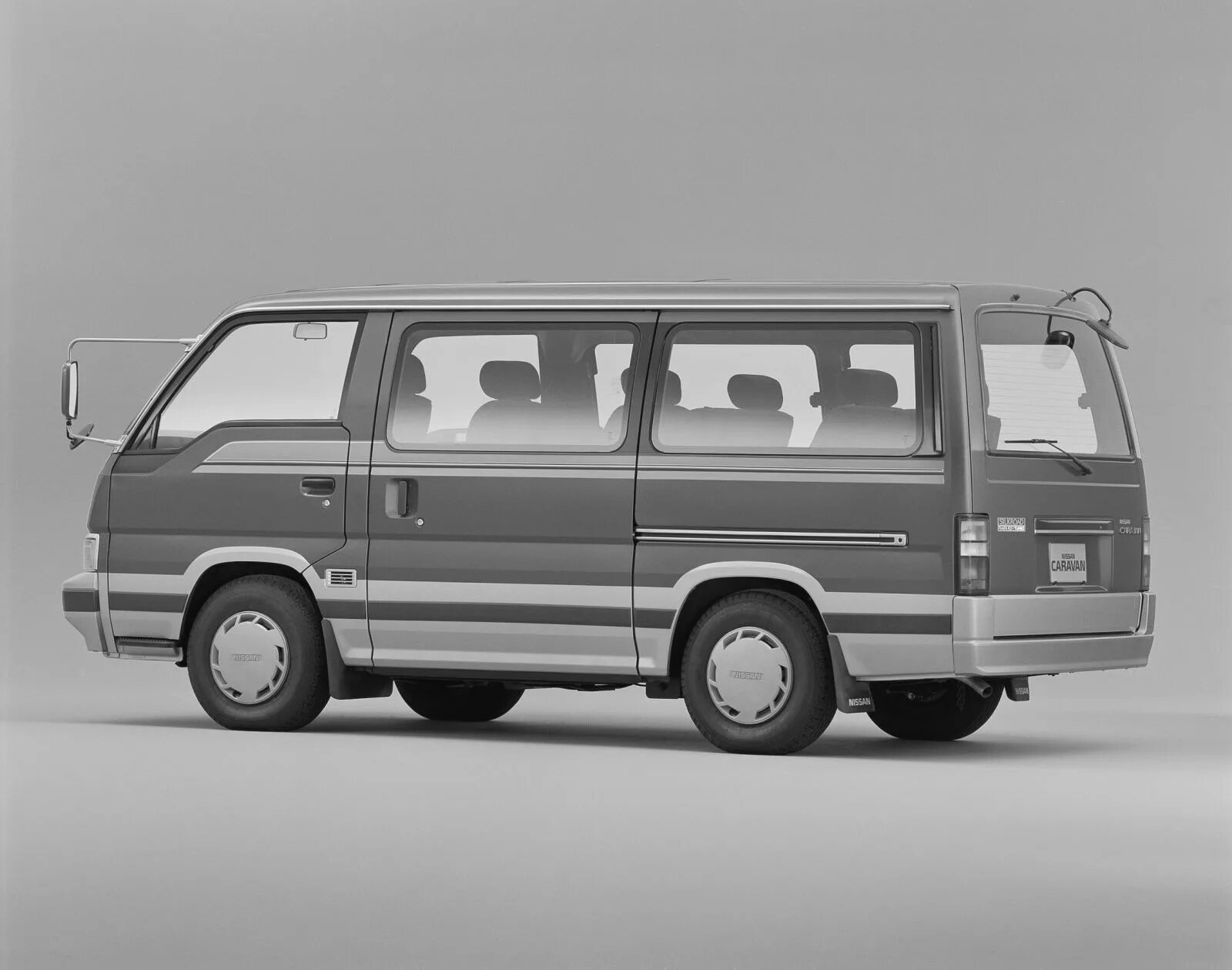 Ниссан караван фото Nissan Caravan 1986 года выпуска, 3 поколение, минивэн - комплектации и модифика