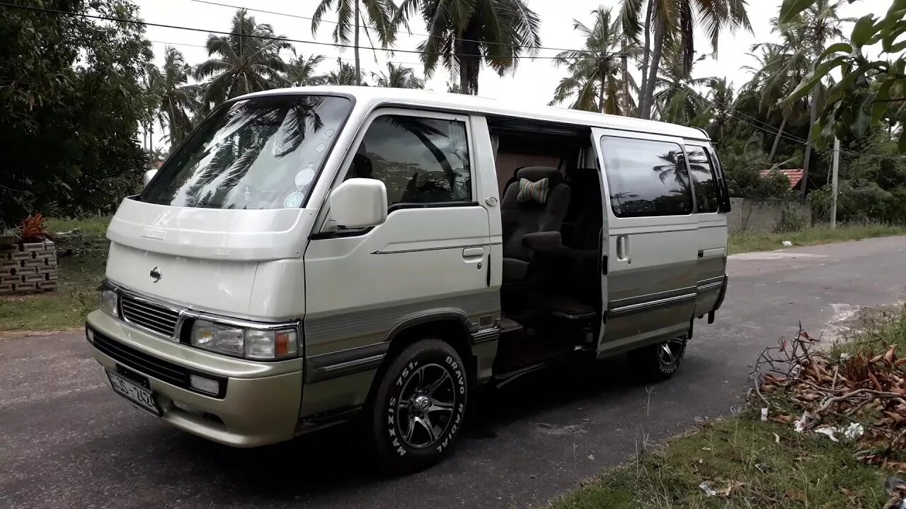 Ниссан караван тюнинг фото Nissan Caravan Royal Power Door - YouTube