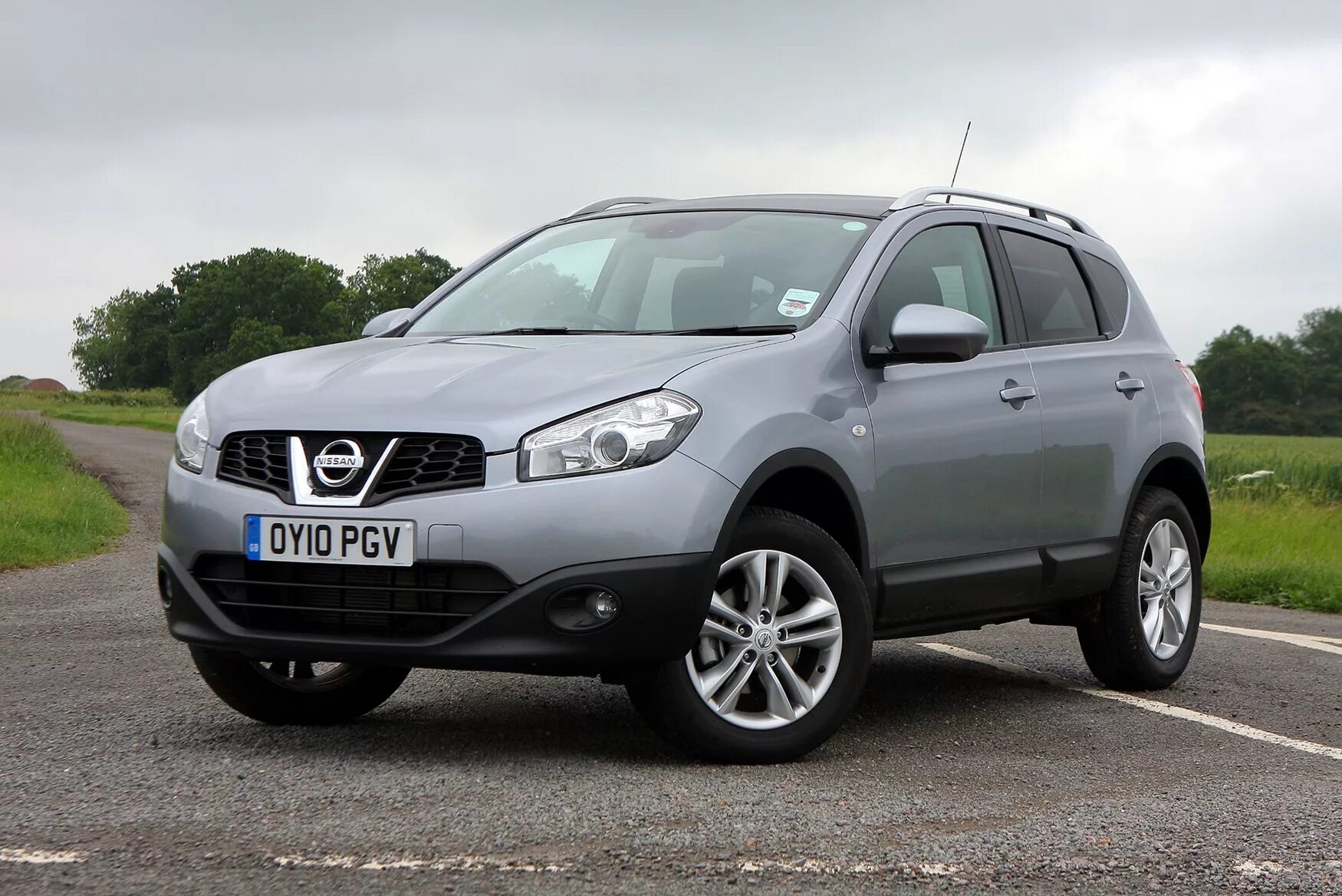 Ниссан кашкай 2013 фото Used Nissan Qashqai Station Wagon (2007 - 2013) boot space, practicality and saf