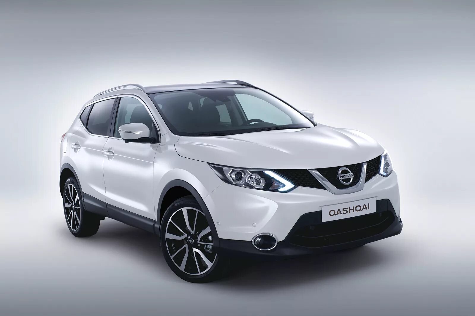 Ниссан кашкай 2016 фото Nissan Qashqai стал самым продаваемым кроссовером в Европе