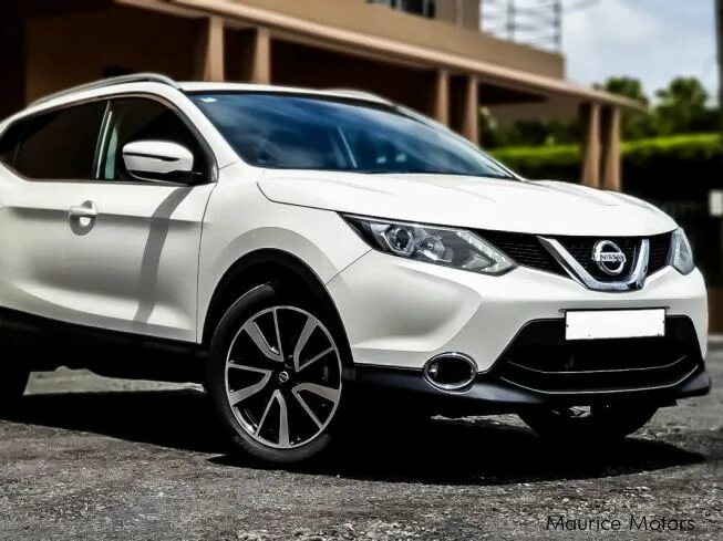 Ниссан кашкай 2016 года фото Used Nissan Qashqai 2017 Qashqai for sale Curepipe Nissan Qashqai sales Nissan Q