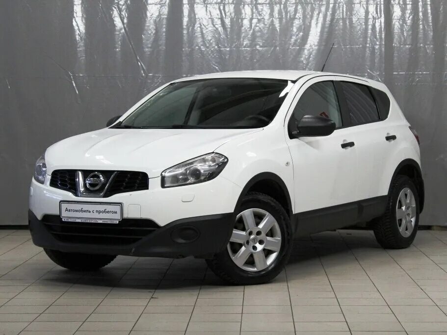 Ниссан кашкай белая фото Купить б/у Nissan Qashqai+2 I Рестайлинг 1.6 MT (114 л.с.) бензин механика в Мос