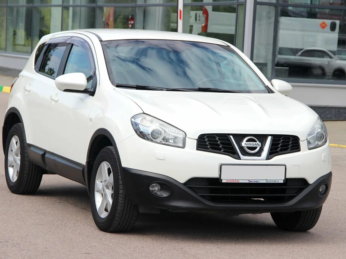 Ниссан кашкай белая фото Купить б/у Nissan Qashqai I Рестайлинг 1.6 MT (114 л.с.) бензин механика в Нижне