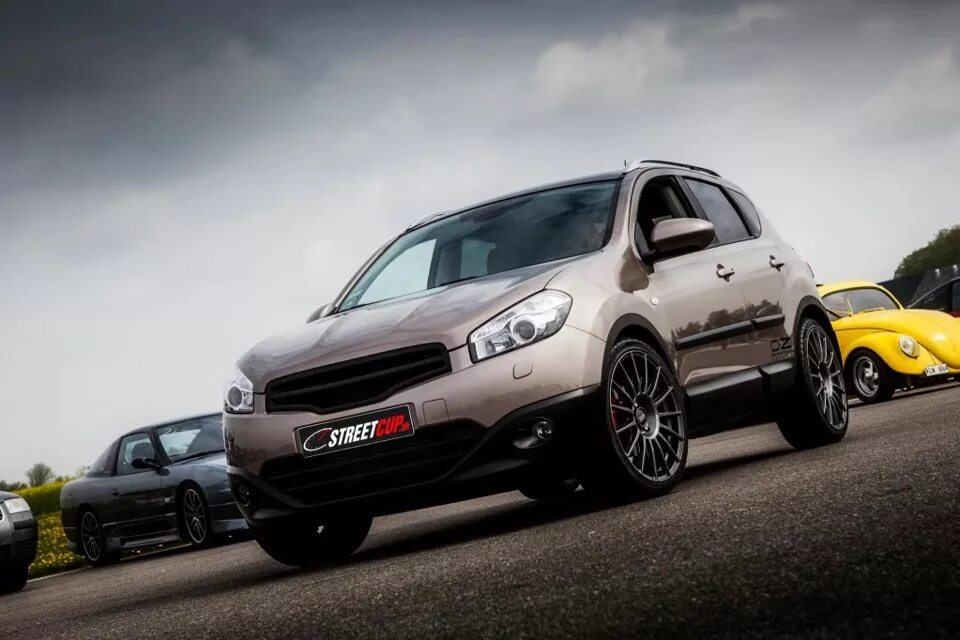 Ниссан кашкай джи 10 тюнинг Пока есть такие безумцы, мир тюнинга существует. (Qashqai R) - Nissan Qashqai (1