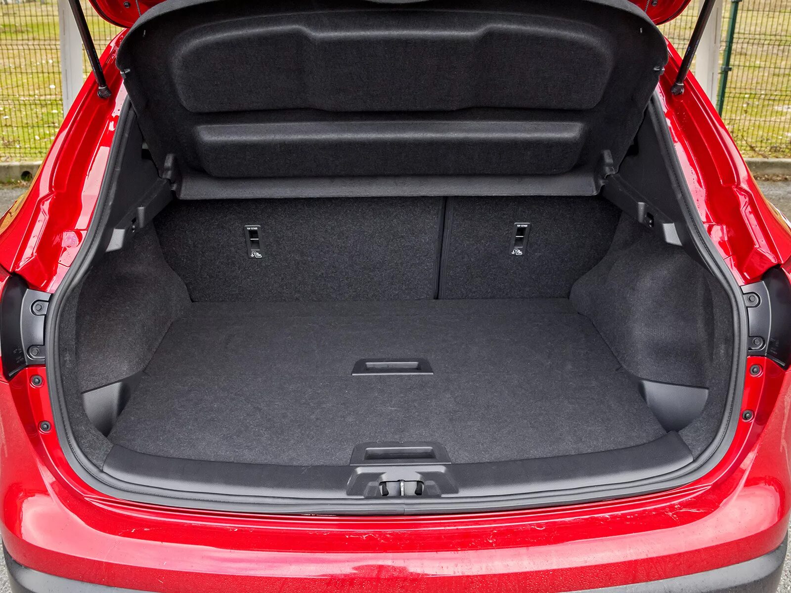 Ниссан кашкай фото багажника Жесткая полка багажника (шторка)? - Nissan X-Trail III (t32), 2,5 л, 2014 года н