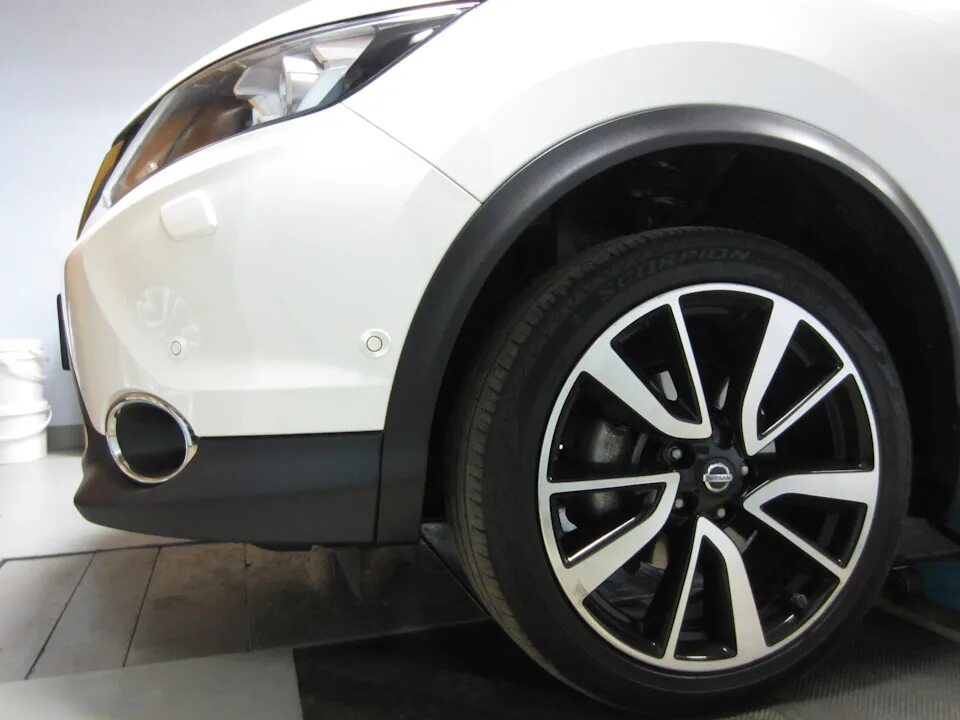 Ниссан кашкай фото дисков 14. Зима на оригинальных 17-х дисках - Nissan Qashqai (2G), 2 л, 2016 года колёс