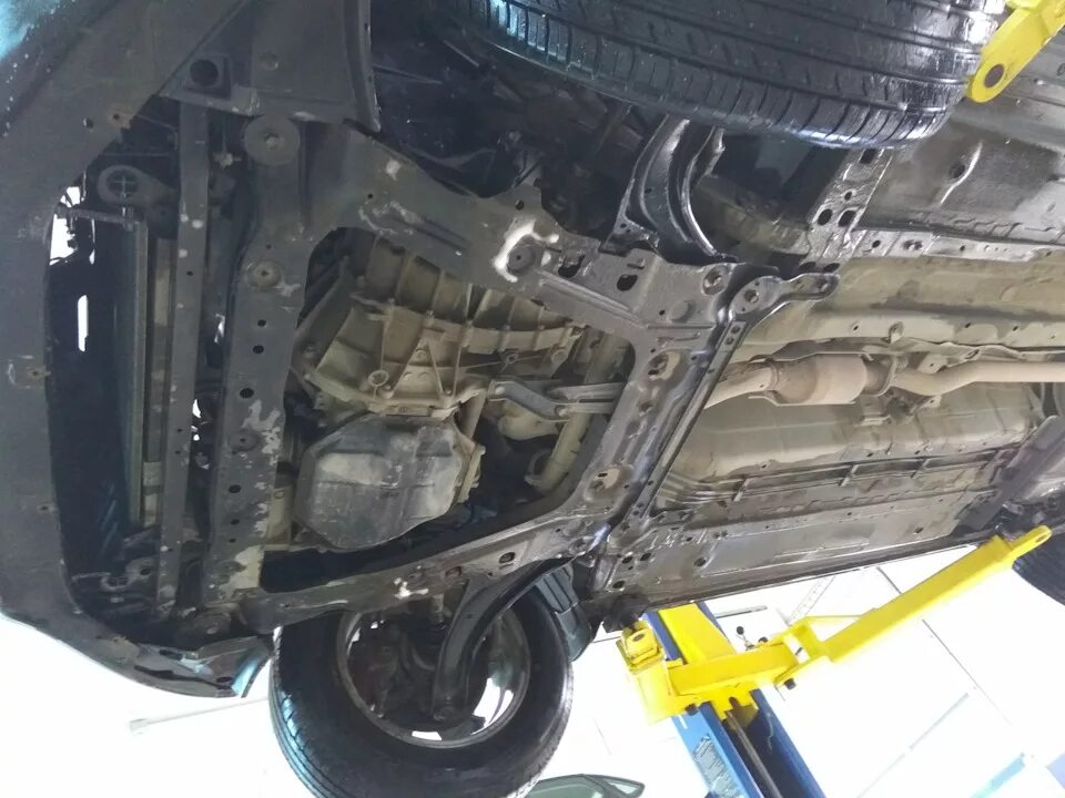 Ниссан кашкай фото снизу Меняем Сайлентблоки подрамника и Стойки стабилизаторов. - Nissan Qashqai (1G), 2