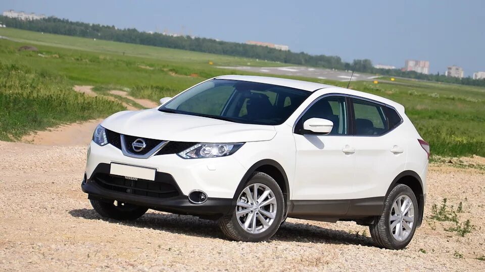 Ниссан кашкай фото цветов Nissan Qashqai (2G) 2.0 бензиновый 2015 Белый Перламутр 2.0 на DRIVE2