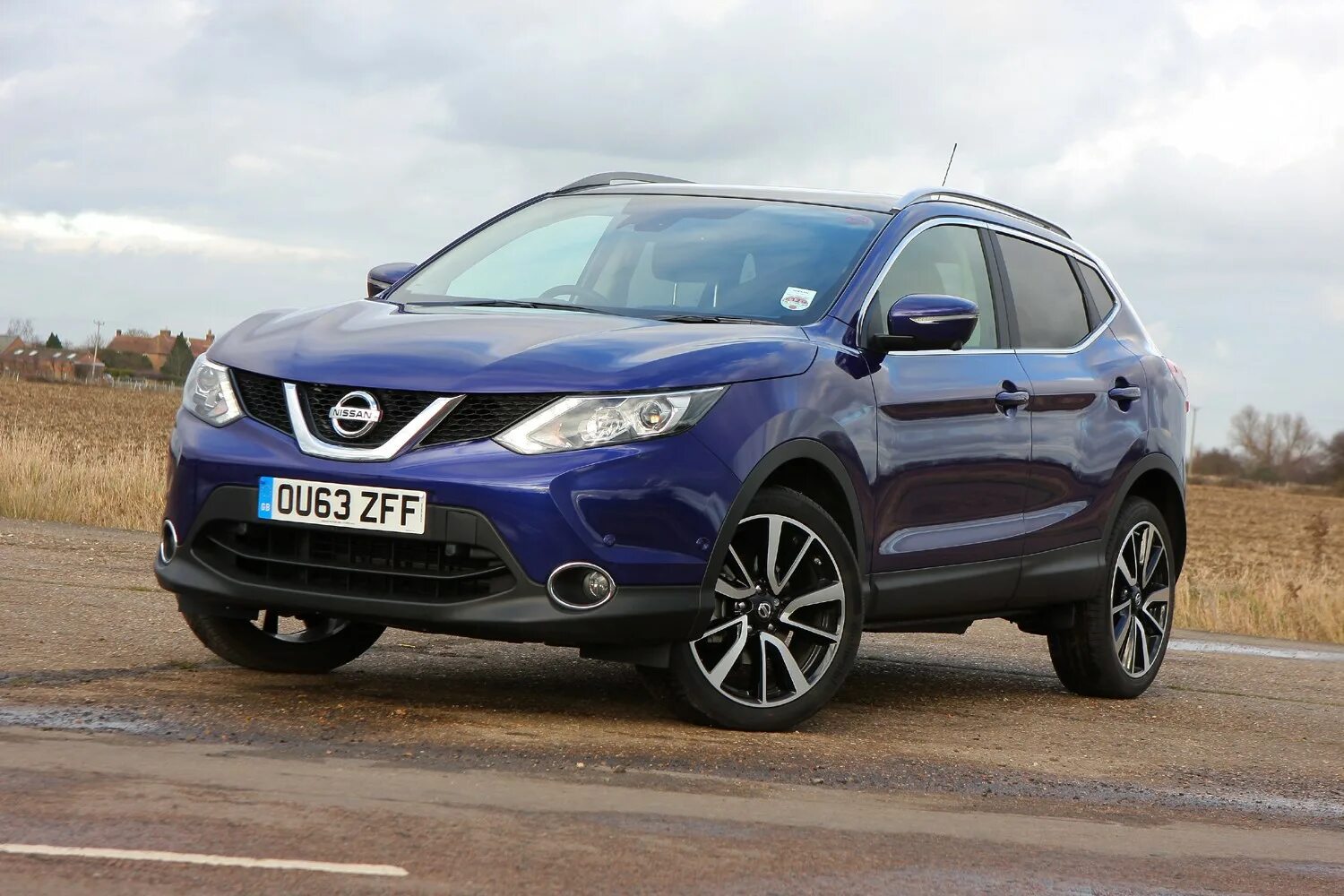 Ниссан кашкай фото видео Nissan Qashqai Review (2020) Parkers