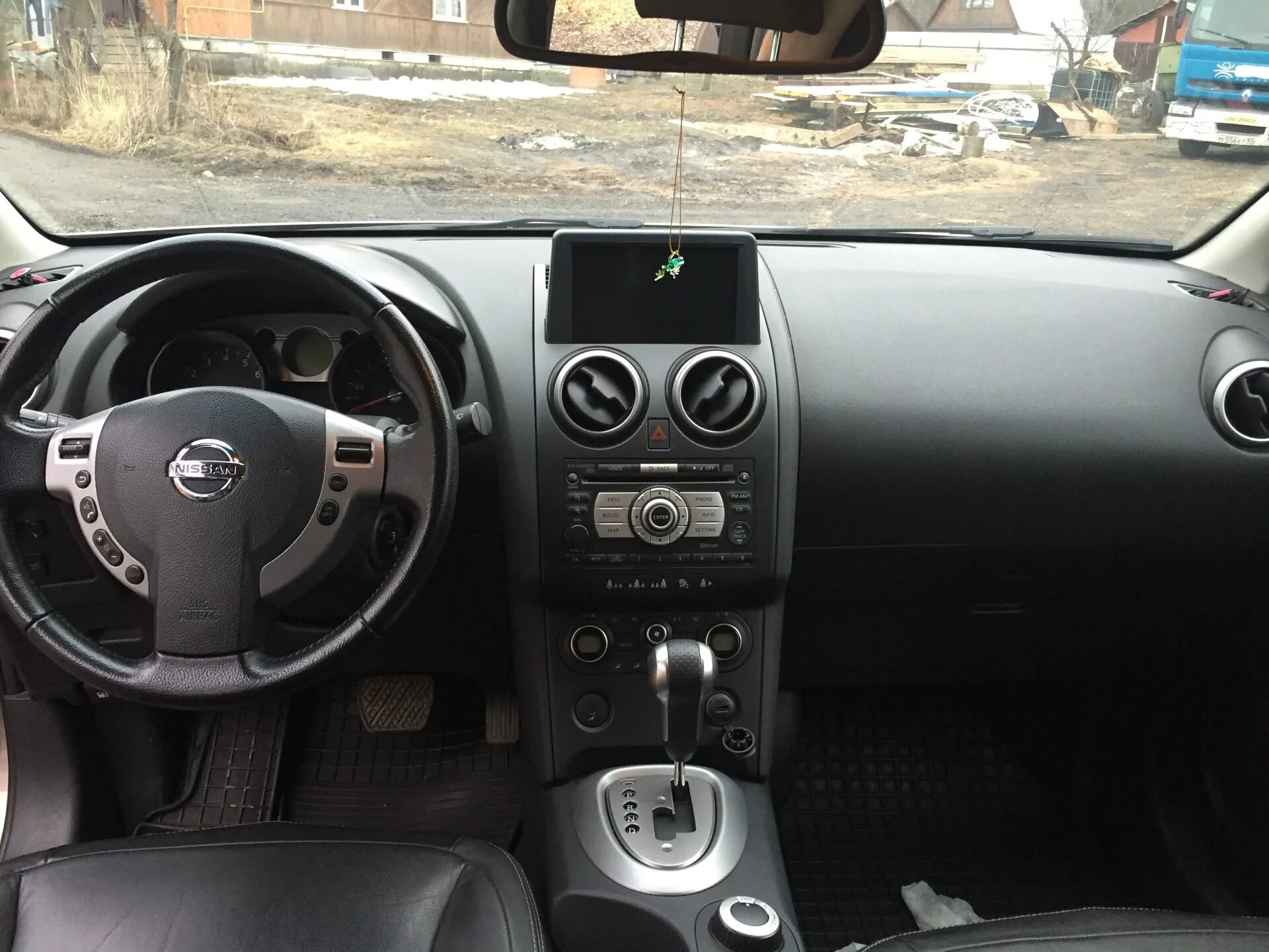 Ниссан кашкай j10 фото салона Отполировали, переобулись и прост фотки салона - Nissan Qashqai (1G), 2 л, 2007 