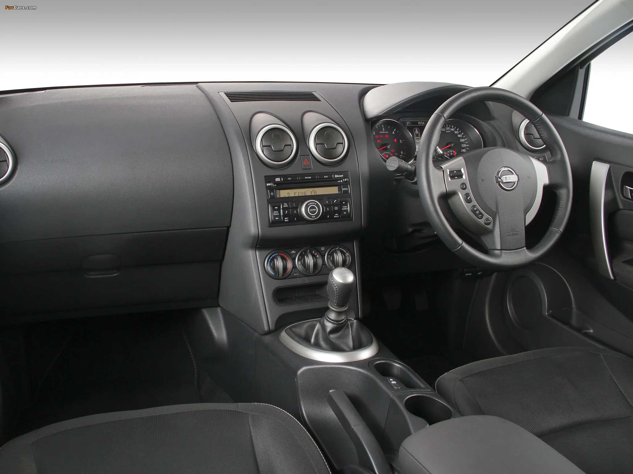 Ниссан кашкай j10 фото салона Nissan Qashqai ZA-spec 2010 pictures (2048x1536)