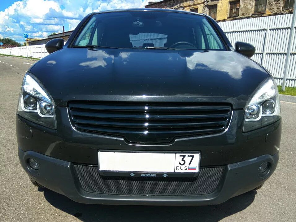 Ниссан кашкай j10 купить тюнинг решетку Новая решетка радиатора - Nissan Qashqai (1G), 2 л, 2007 года стайлинг DRIVE2