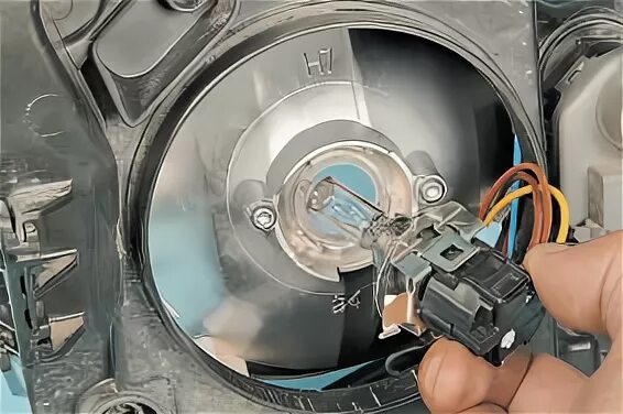 Ниссан кашкай j10 подключение лампы ближнего света Replacement of lamps of the car Nissan Qashqai 2007 - 2013