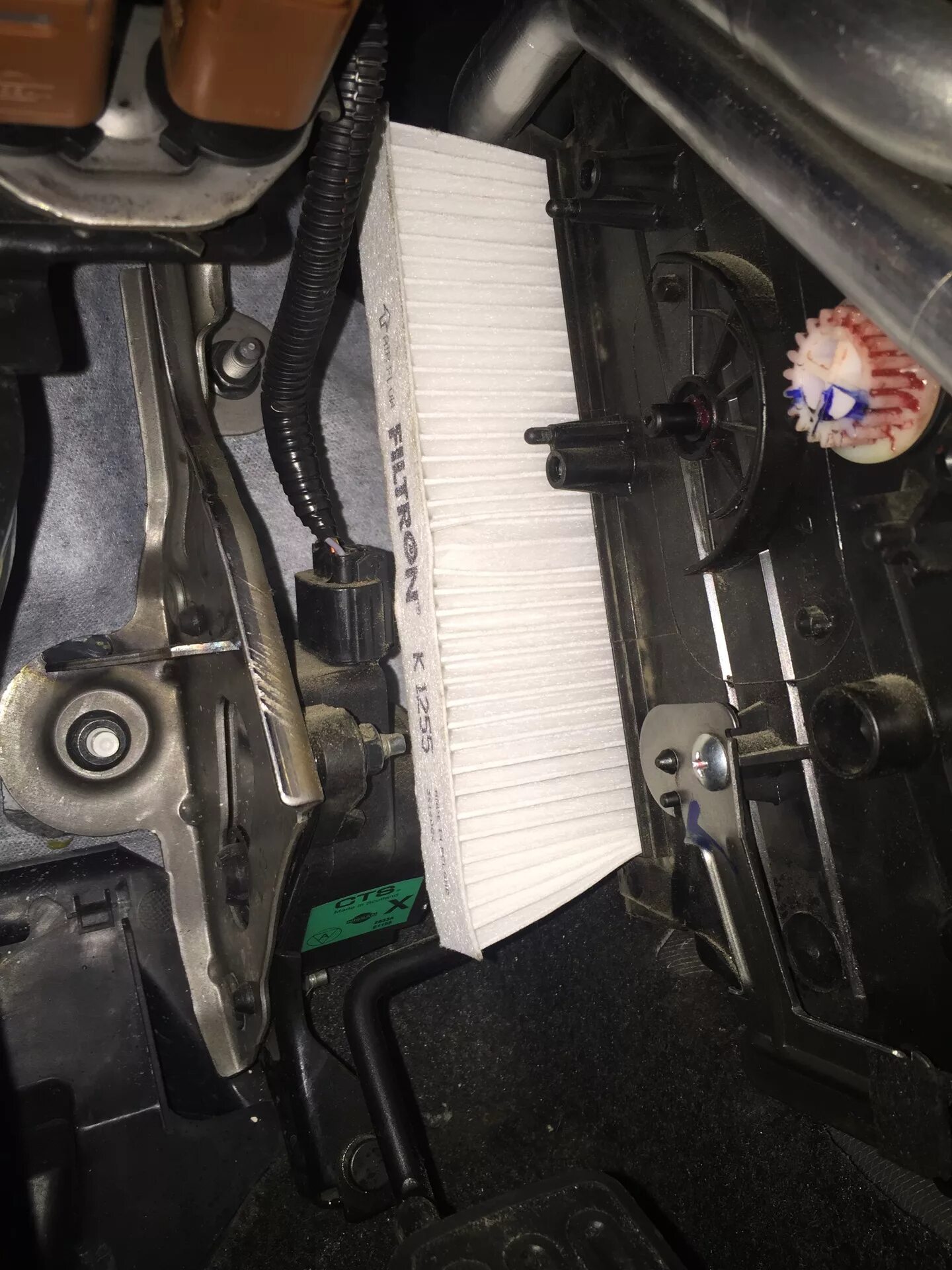 Ниссан кашкай j11 фото фильтр замена салонного Поменял салонный фильтр - Nissan Qashqai+2, 2 л, 2013 года плановое ТО DRIVE2