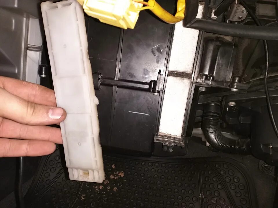 Ниссан кашкай j11 фото фильтр замена салонного 15. Замена фильтра салона - Nissan Maxima QX (A33), 3 л, 2003 года расходники DR