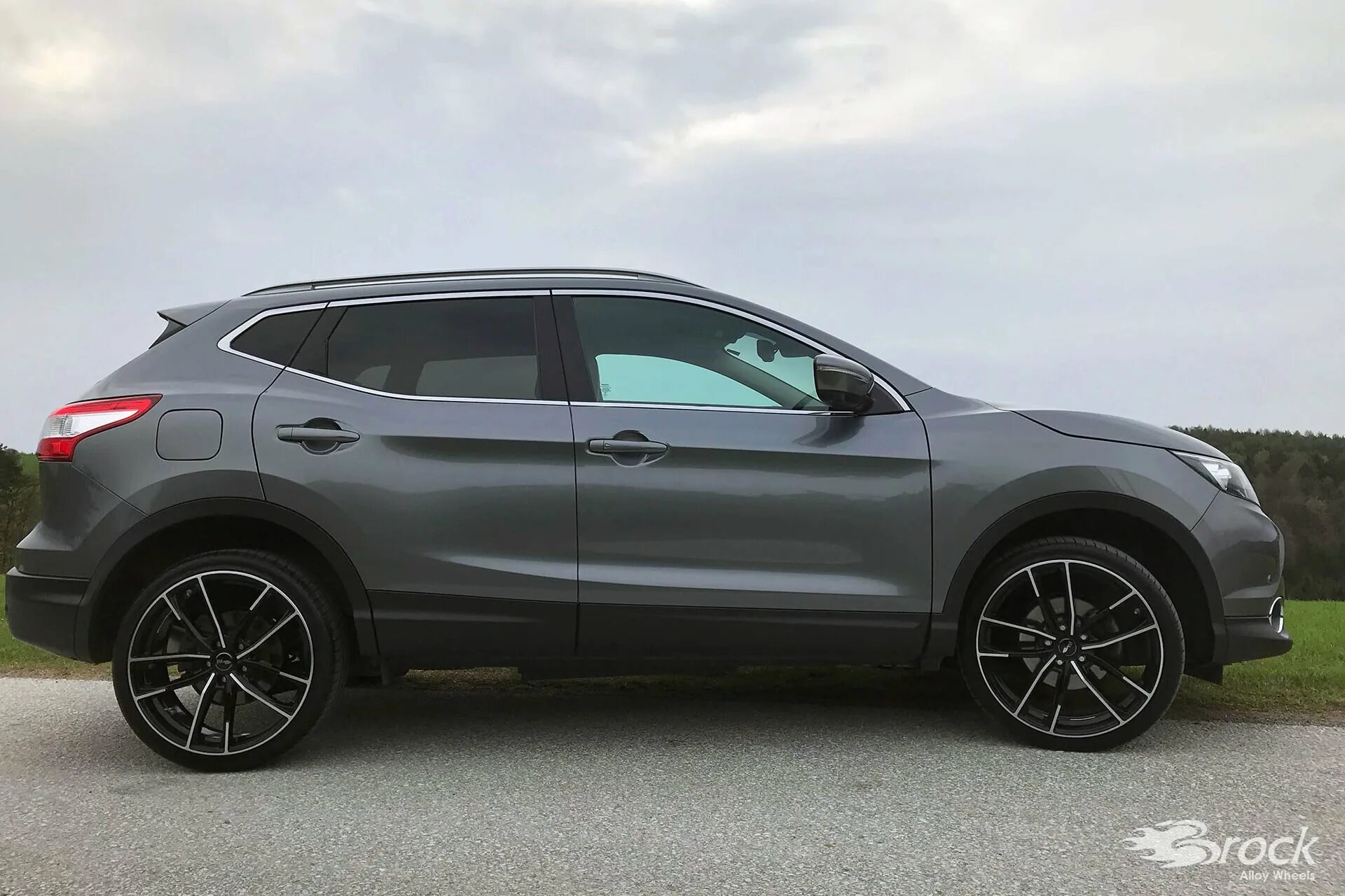 Ниссан кашкай на 19 дисках фото Nissan Qashqai J11 mit Brock B38 8.0x20 in SGVP