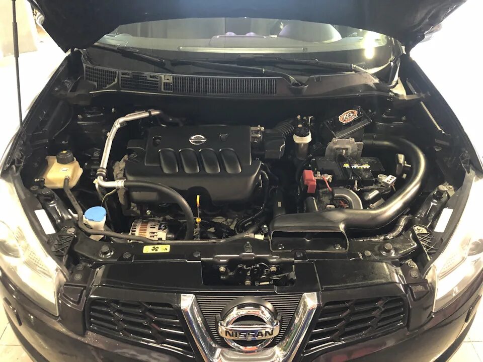 Ниссан кашкай подкапотное пространство фото Мойка подкапотки - Nissan Qashqai (1G), 2 л, 2012 года мойка DRIVE2