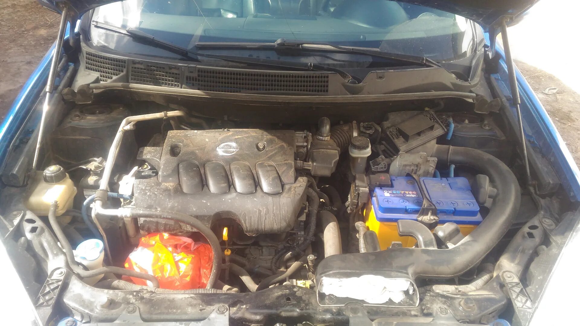 Ниссан кашкай подкапотное пространство фото Мойка подкапотного пространства - Nissan Qashqai (1G), 2 л, 2008 года мойка DRIV