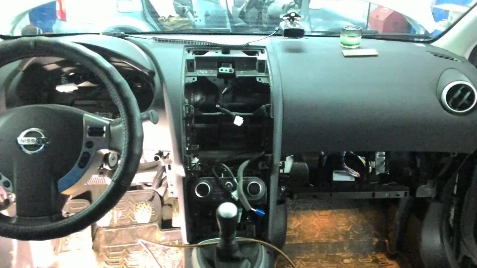 Ниссан кашкай подключение сигнализации Установка сигнализации - Nissan Qashqai (1G), 2 л, 2013 года аксессуары DRIVE2