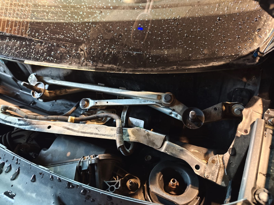 Ниссан кашкай ремонт своими руками Ремонт трапеции дворников или почти вовремя - Nissan Qashqai (1G), 1,6 л, 2009 г