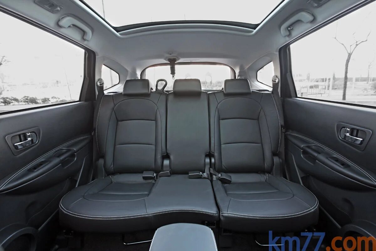 Ниссан кашкай семиместный фото Fotos Interiores - Nissan Qashqai+2 Tekna Premium (2010) - km77.com