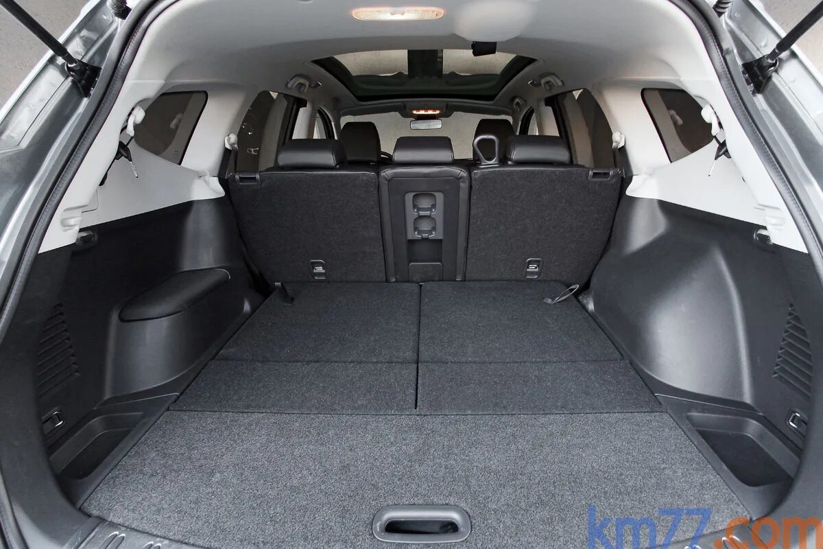 Ниссан кашкай семиместный фото Fotos Interiores - Nissan Qashqai+2 Tekna Premium (2010) - km77.com