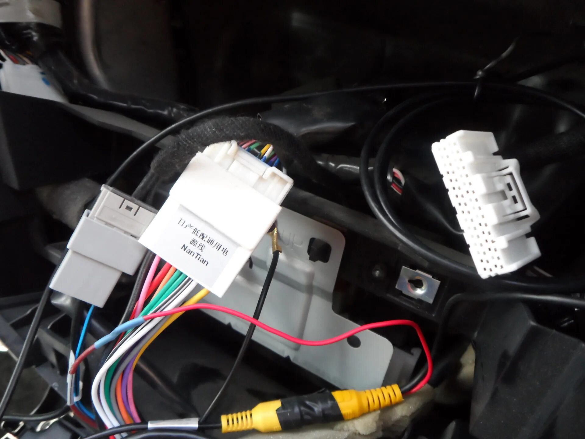 Ниссан кашкай точки подключения ஐ Замена штатного ГУ (часть 2) - установка и подключение - Nissan Qashqai (2G), 