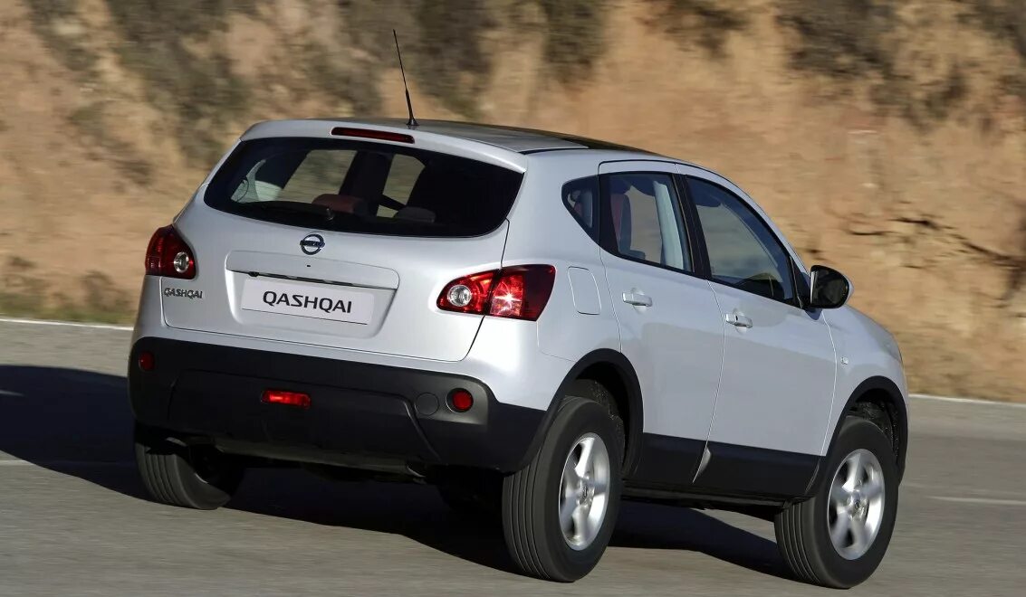 Ниссан кашкай вид сзади фото Nissan Qashqai 1 поколение кроссовер