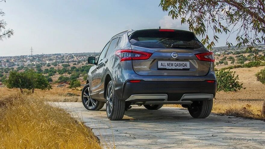 Ниссан кашкай вид сзади фото Чего же боле? Первый тест-драйв обновлённого Nissan Qashqai - КОЛЕСА.ру - автомо
