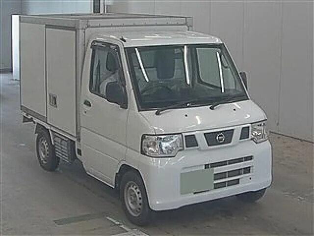 Ниссан клиппер фото Автомобиль Nissan NV100 Clipper U71T 2012 года белый с пробегом 24000 км - купит