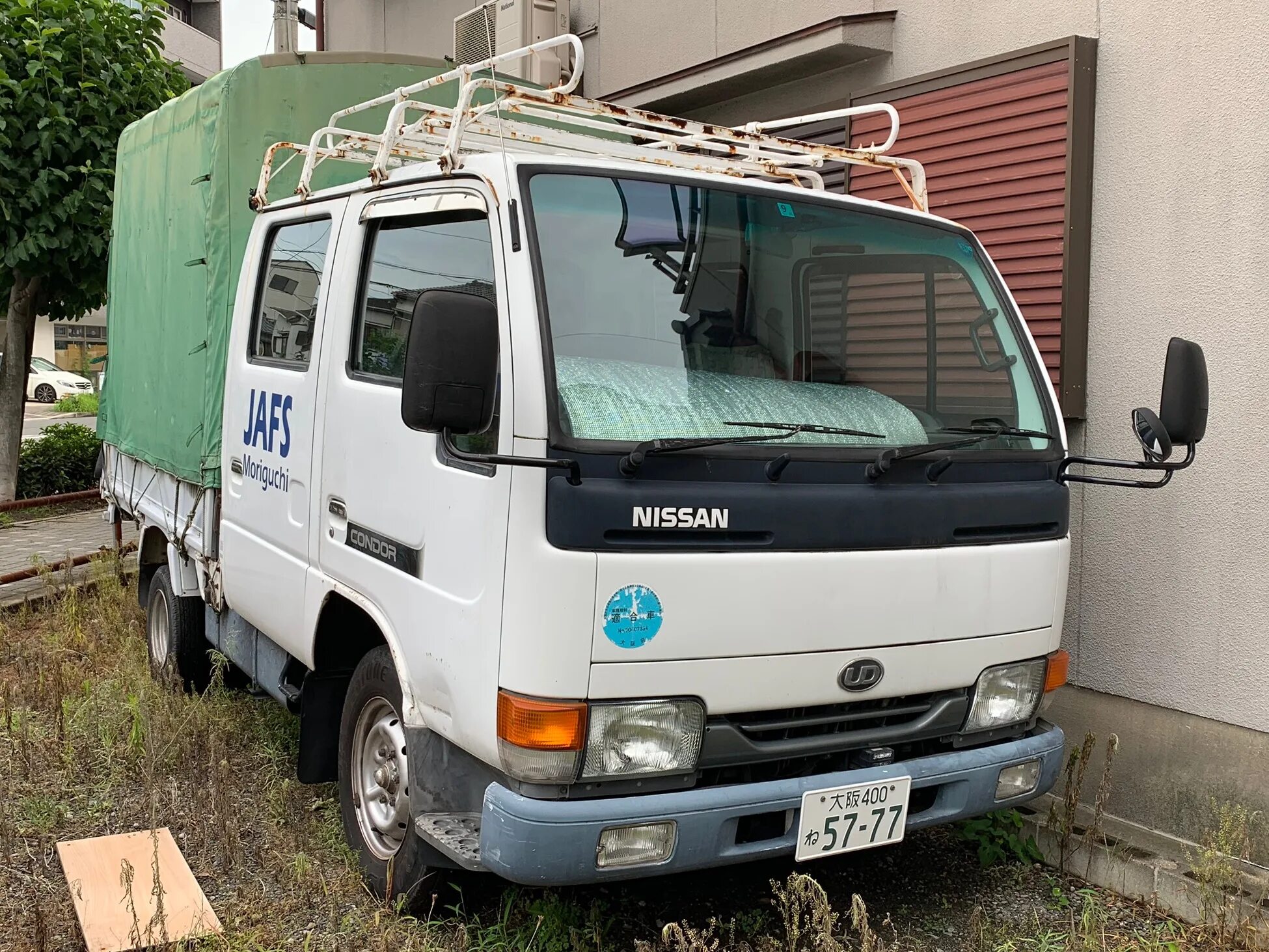 Ниссан кондор фото "大 阪 400 ね 5777" фото Nissan Diesel Condor. Япония
