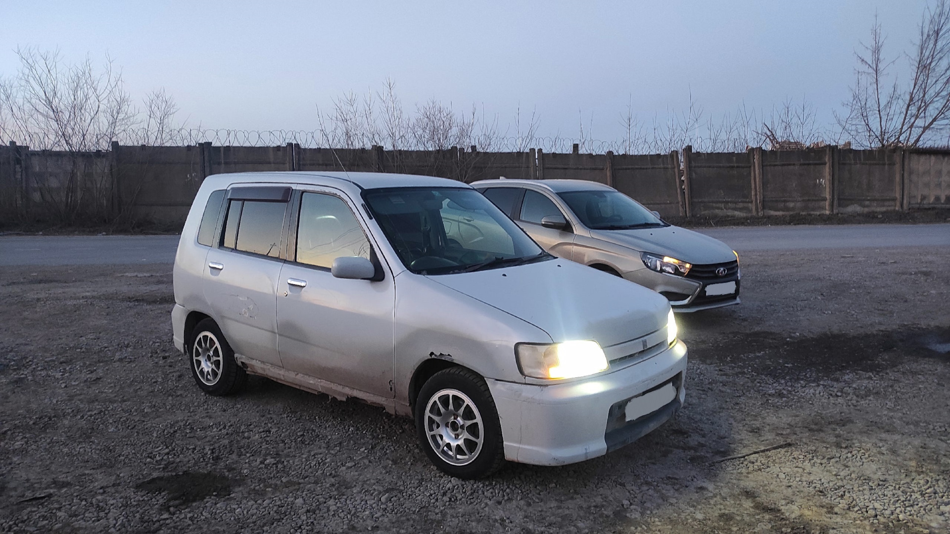 Ниссан куб 2000 фото Nissan Cube I 1.3 бензиновый 2000 1.3 4wd на DRIVE2