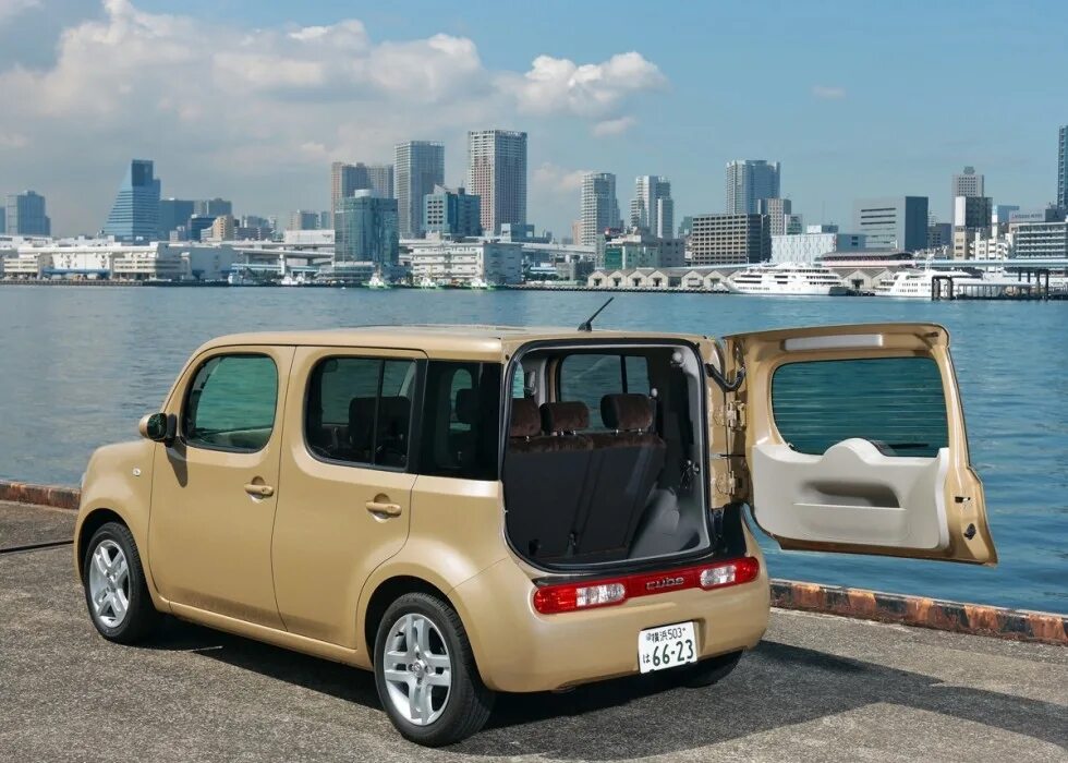Ниссан куб фото Фото Nissan Cube 2008. Фотографии Ниссан Куб 2008 года