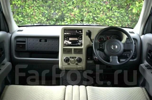 Ниссан куб фото салона Сдам в аренду под такси Nissan Cube, эконом, средний, 2004 год, передний, правый