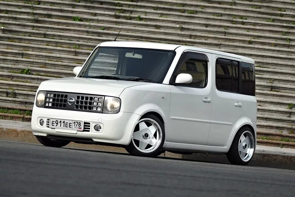 Ниссан куб фото z10 Замена пружин, дубль два. - Nissan Cube II, 1,4 л, 2003 года тюнинг DRIVE2
