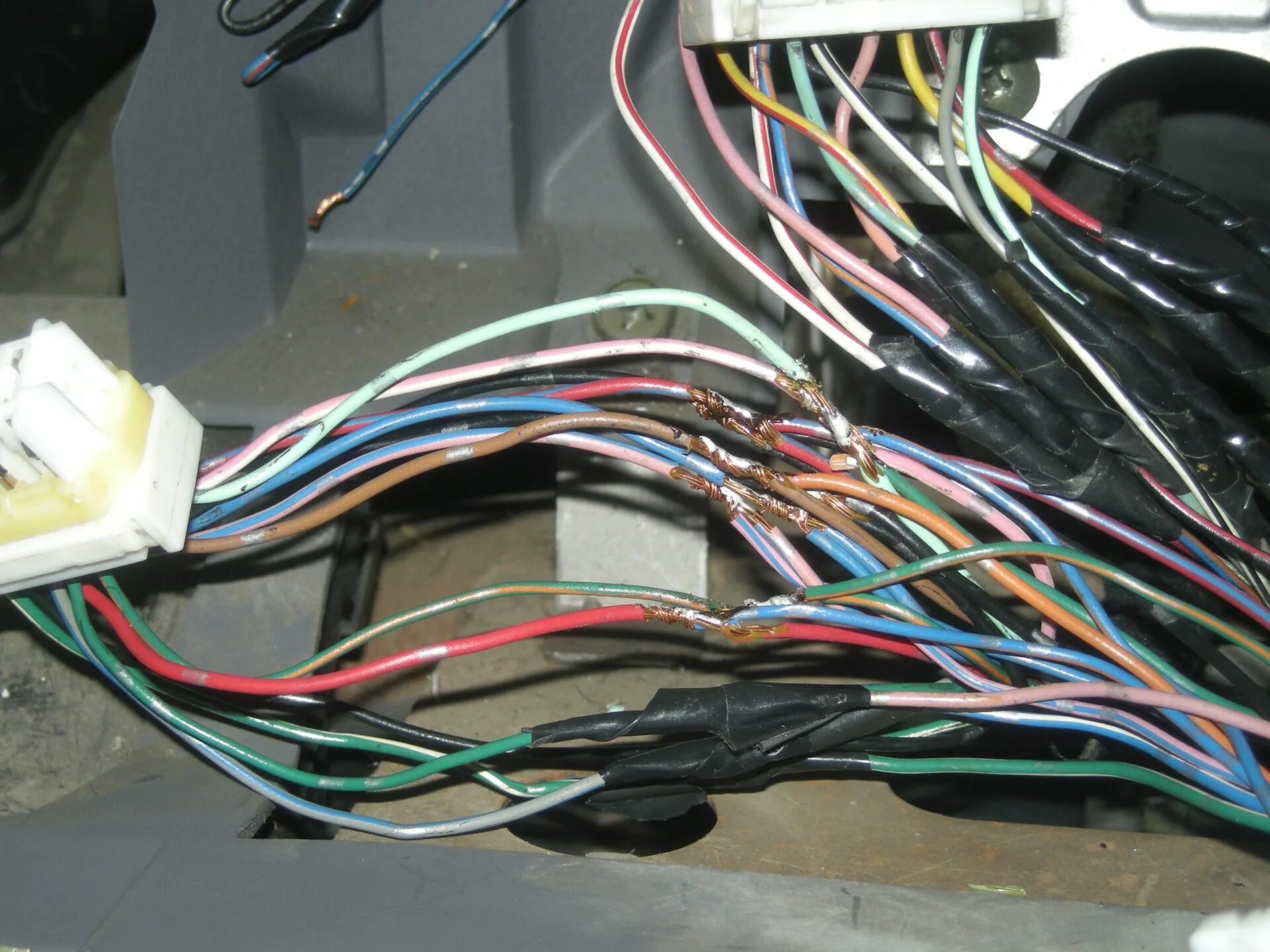 Ниссан куб точки подключения Подключаем приборку от Nissan cube z10 :-) - Nissan March (K11), 1,3 л, 2000 год