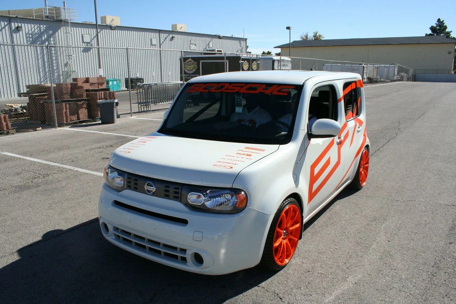 Ниссан куб тюнинг фото SEMA 2010 nissan cube (ниссан куб) - заметки