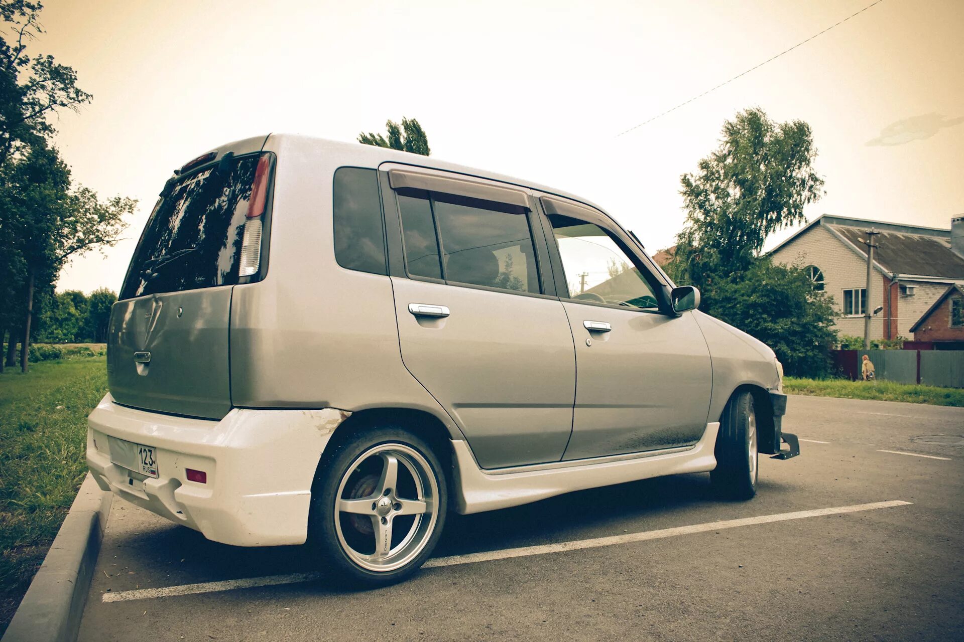 Ниссан куб z10 тюнинг Участник Народного Автотюнинга: Nissan CUBE Z10 Project13 - SONAX на DRIVE2