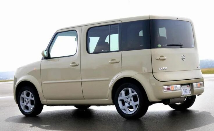 Ниссан кубик фото Nissan Cube Photos and Specs. Photo: Nissan Cube concept and 21 perfect photos o