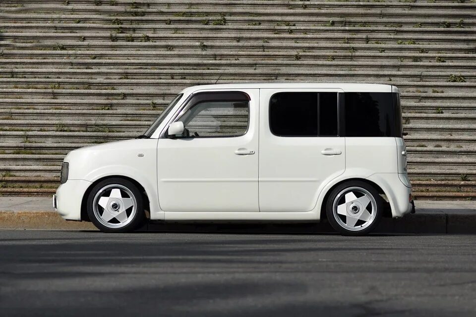 Ниссан кубик фото Замена пружин, дубль два. - Nissan Cube II, 1,4 л, 2003 года тюнинг DRIVE2