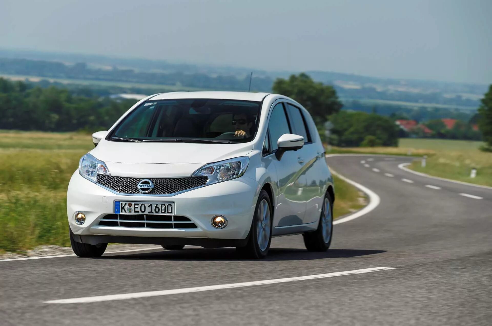 Ниссан куда фото Какое масло лучше заливать в двигатель Nissan Note