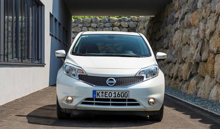 Ниссан куда фото Nissan Note II 2012 - н.в. Хэтчбек 5 дв.: кузов, класс, тип и объём двигателя, к