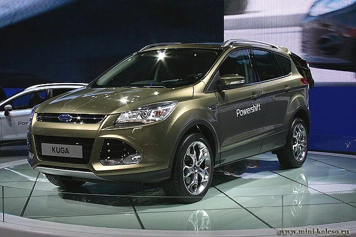 Ниссан куга фото цена Московский Международный автомобильный салон 2012