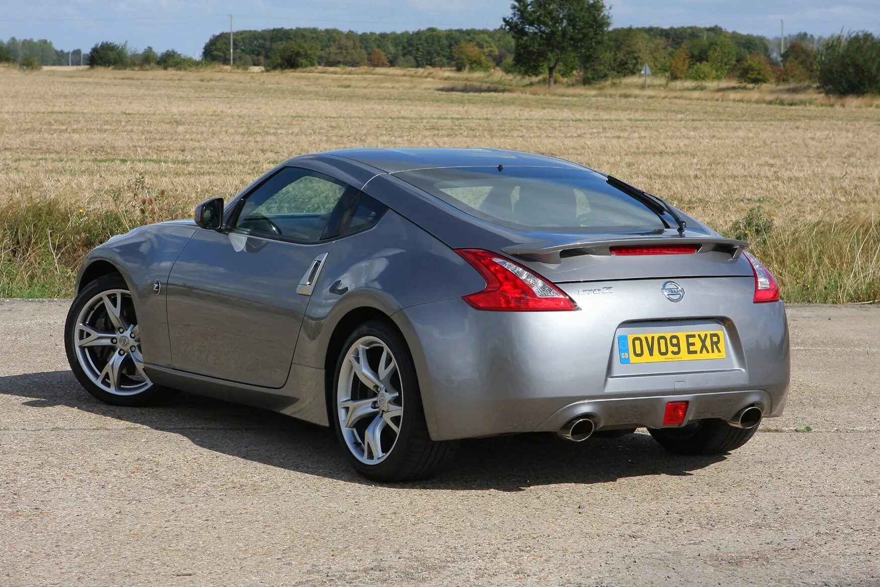 Ниссан купе фото Used Nissan 370Z Coupe (2009 - 2020) boot space, practicality and safety Parkers