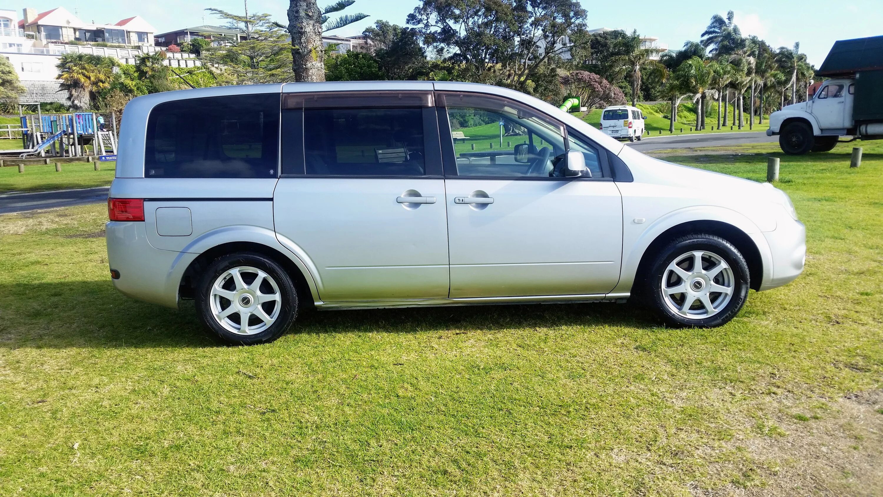 Ниссан лафеста фото Ниссан лафеста отзывы владельцев LkbAuto.ru