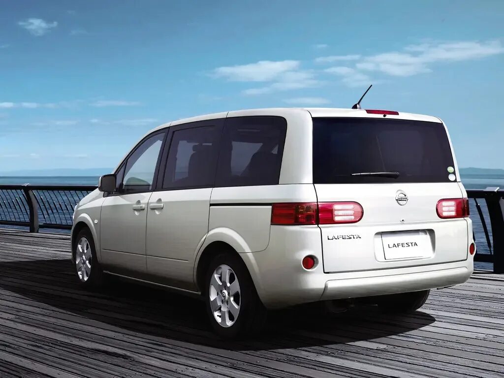 Ниссан лафеста фото Nissan Lafesta рестайлинг 2007, 2008, 2009, 2010, 2011, минивэн, 1 поколение, B3